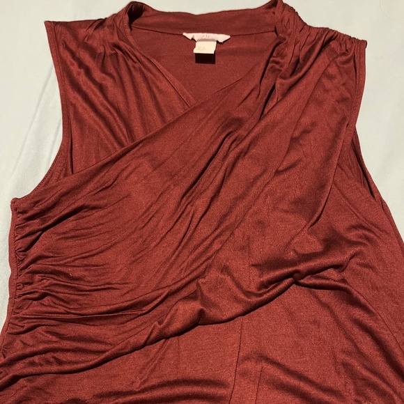 H&M Burgundy Sleeveless Top - Picture 1 of 2